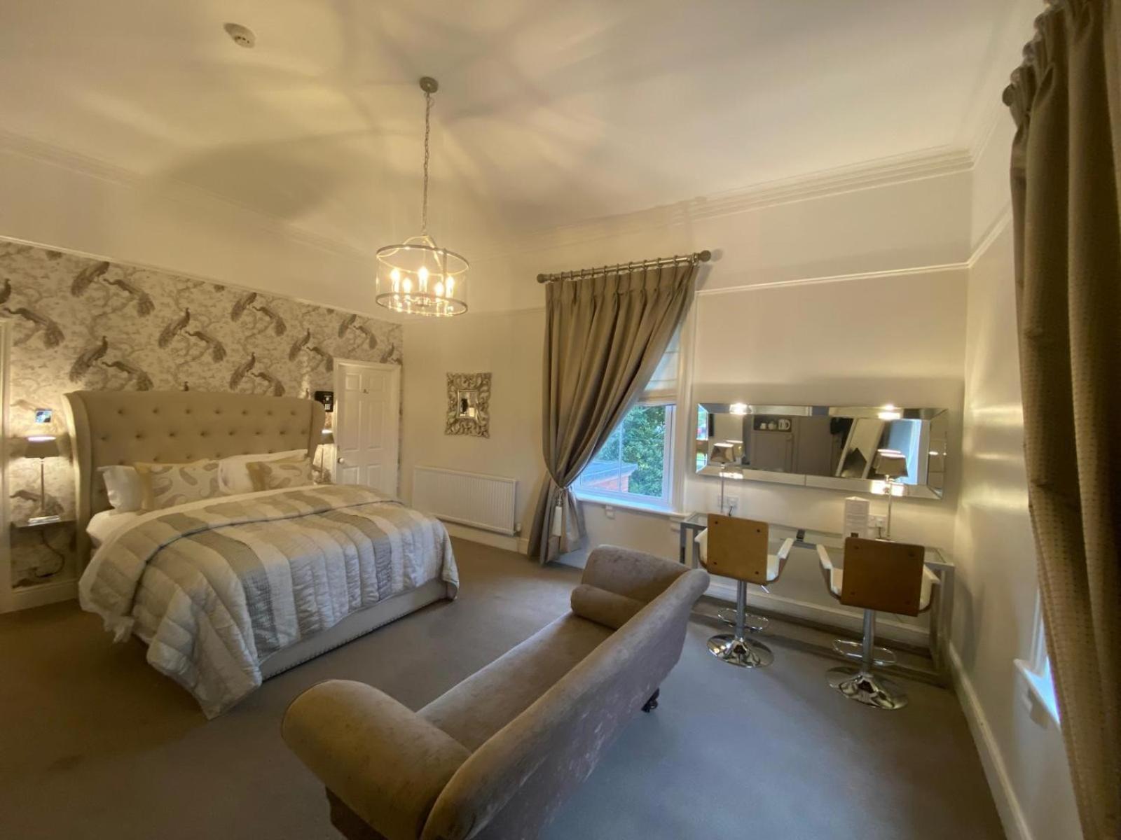 Alexandra Court Hotel Congleton Buitenkant foto