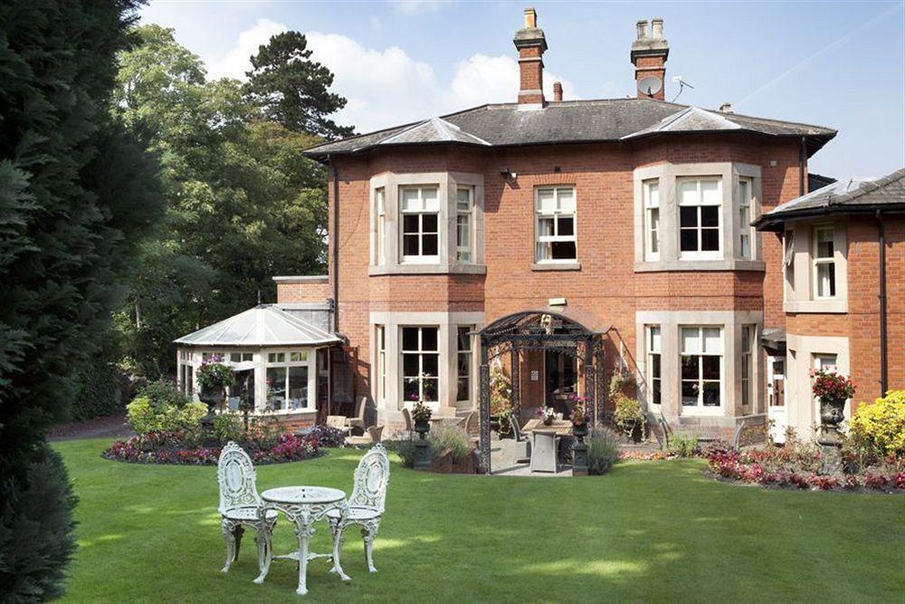 Alexandra Court Hotel Congleton Buitenkant foto